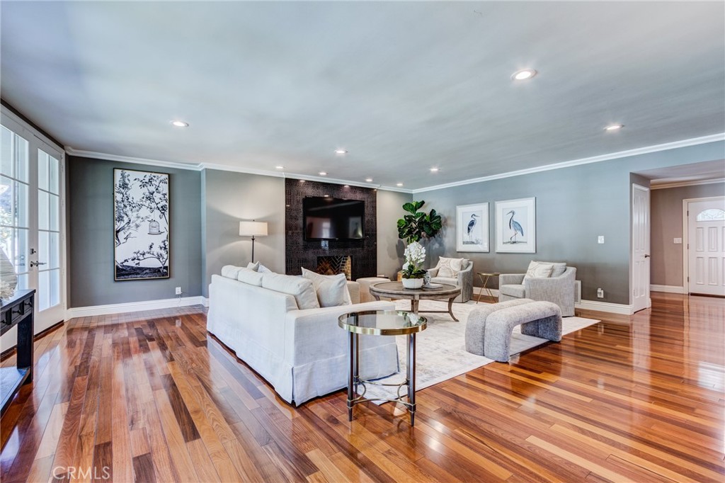 1403 Pasqualito Drive