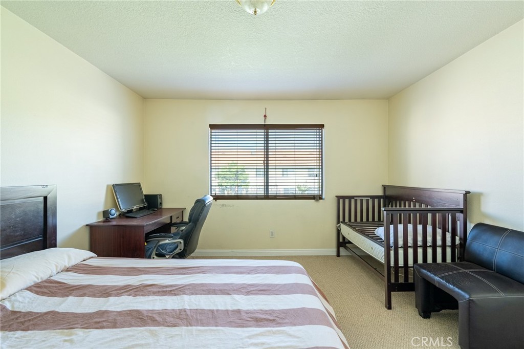 369 E Phillips Boulevard