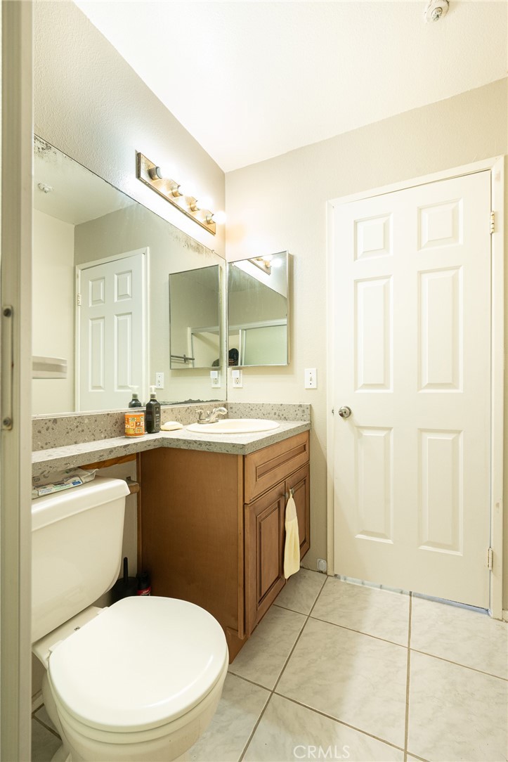 369 E Phillips Boulevard