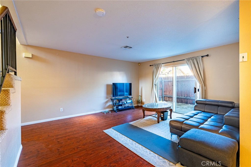 369 E Phillips Boulevard