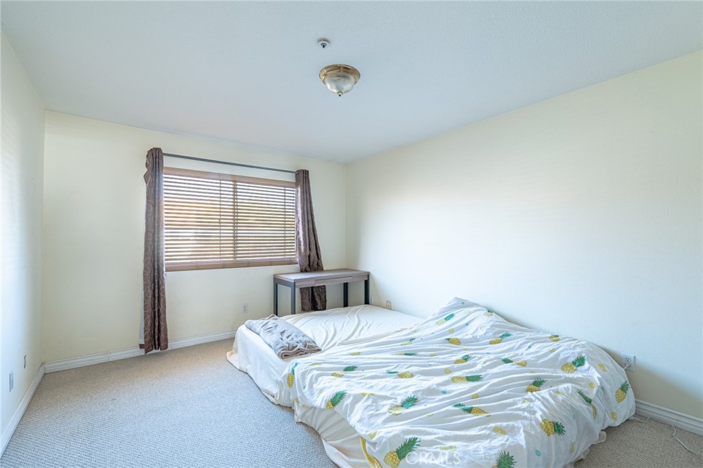 369 E Phillips Boulevard