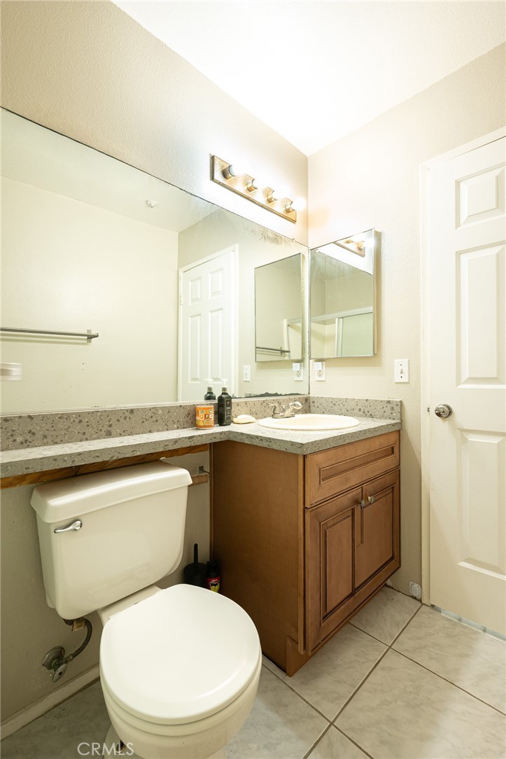 369 E Phillips Boulevard