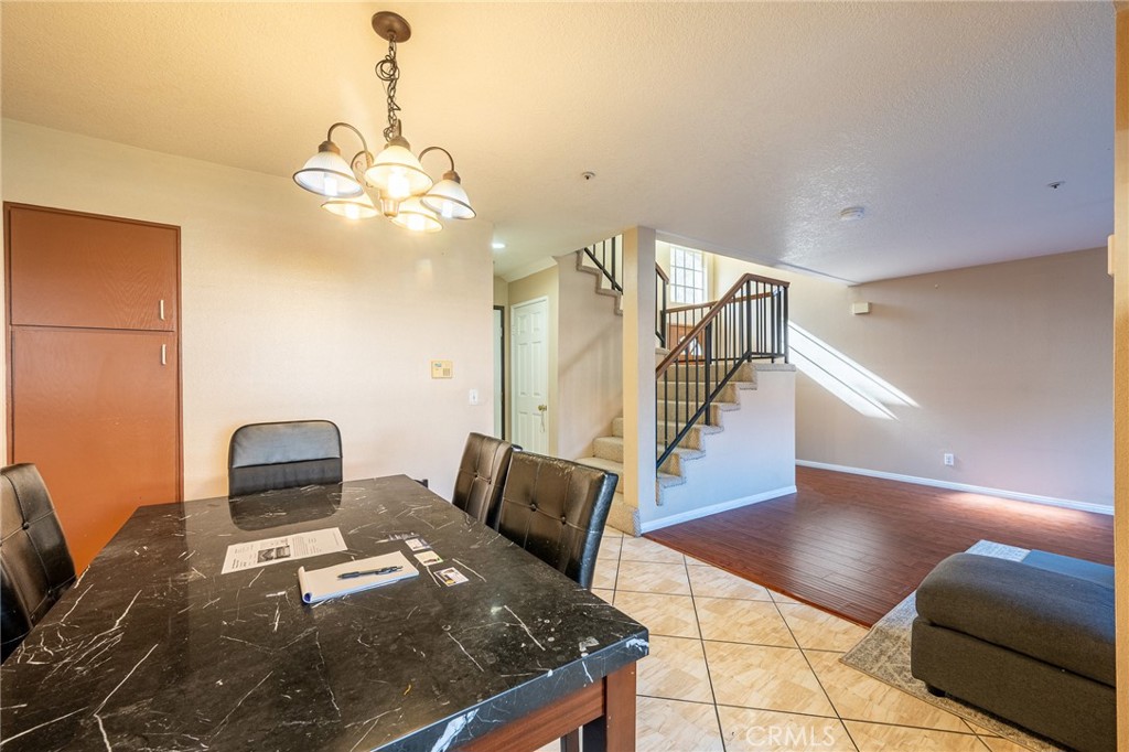 369 E Phillips Boulevard