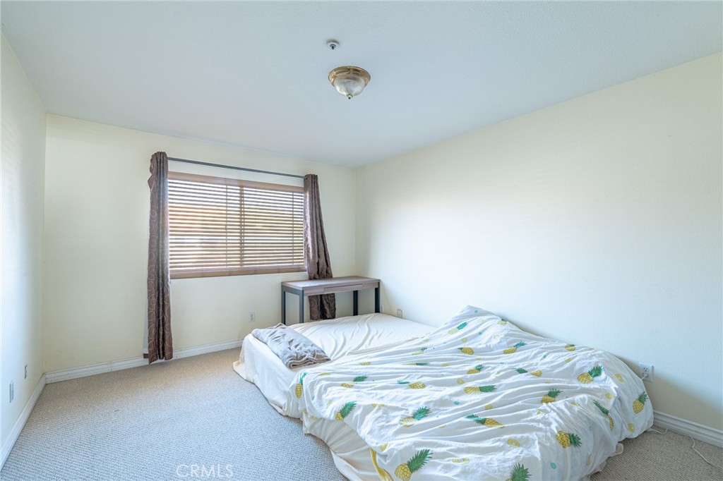 369 E Phillips Boulevard