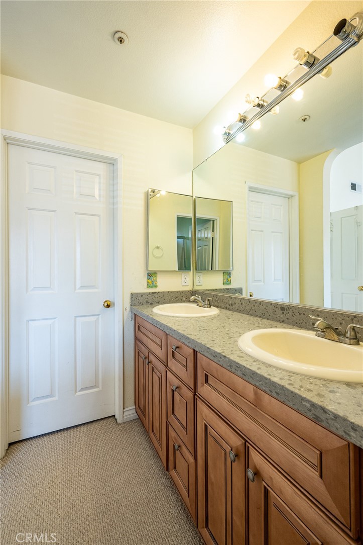 369 E Phillips Boulevard