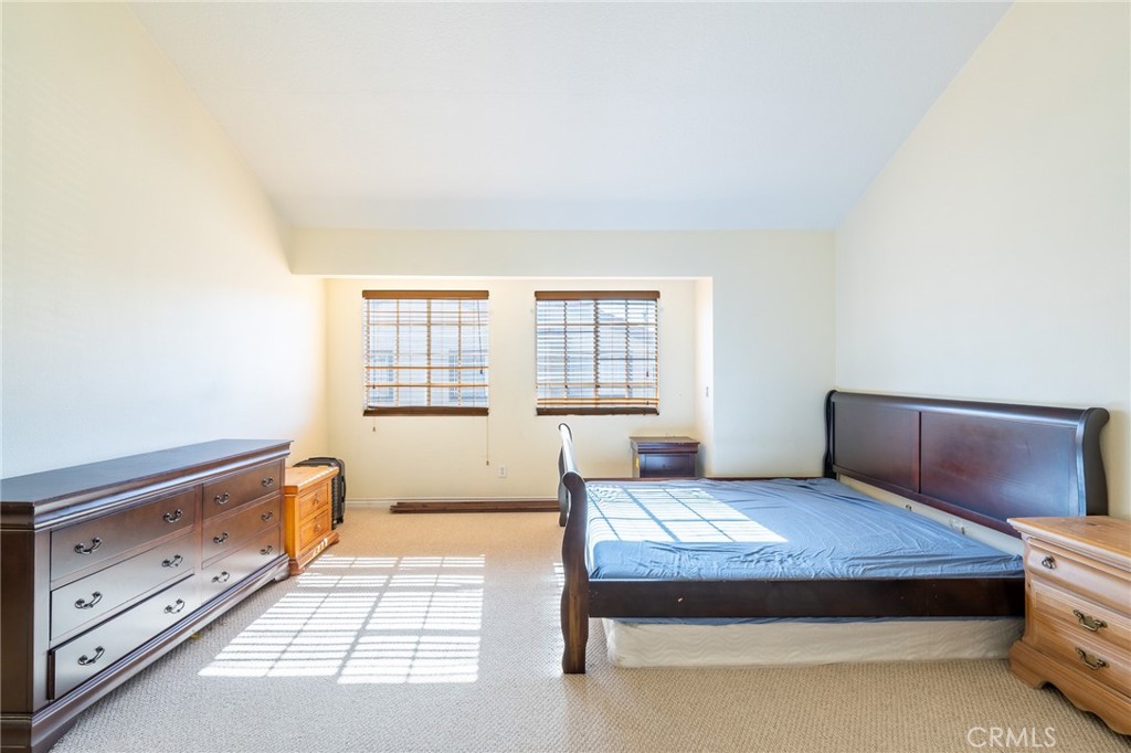 369 E Phillips Boulevard