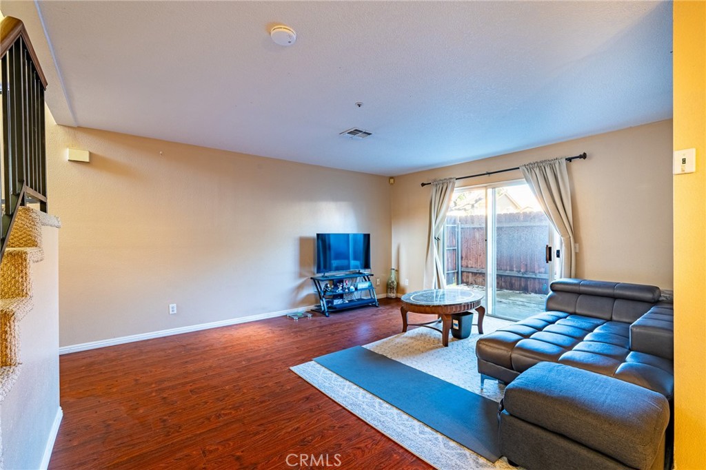 369 E Phillips Boulevard