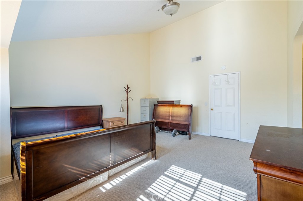 369 E Phillips Boulevard