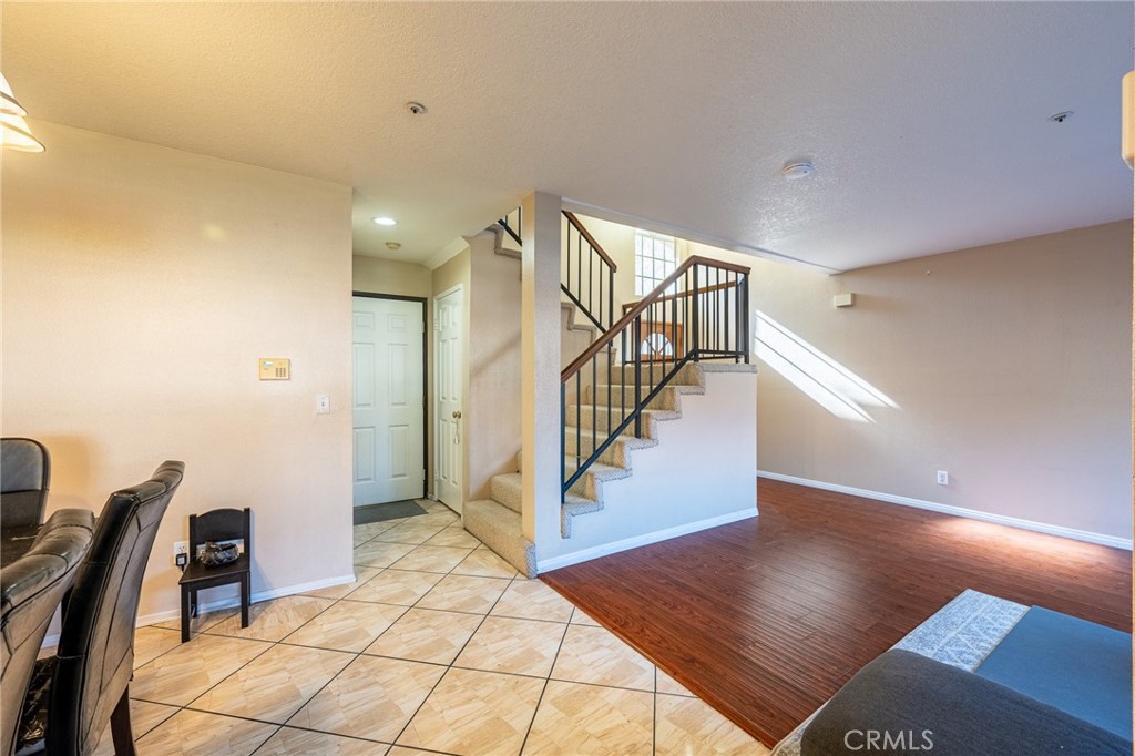 369 E Phillips Boulevard