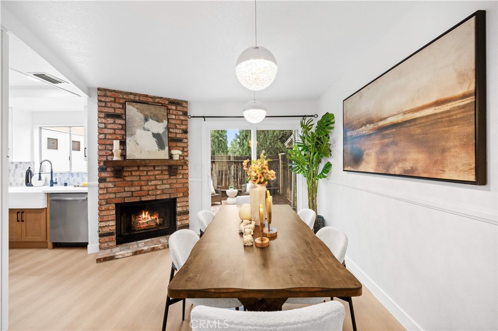 409 W Mountain View 6