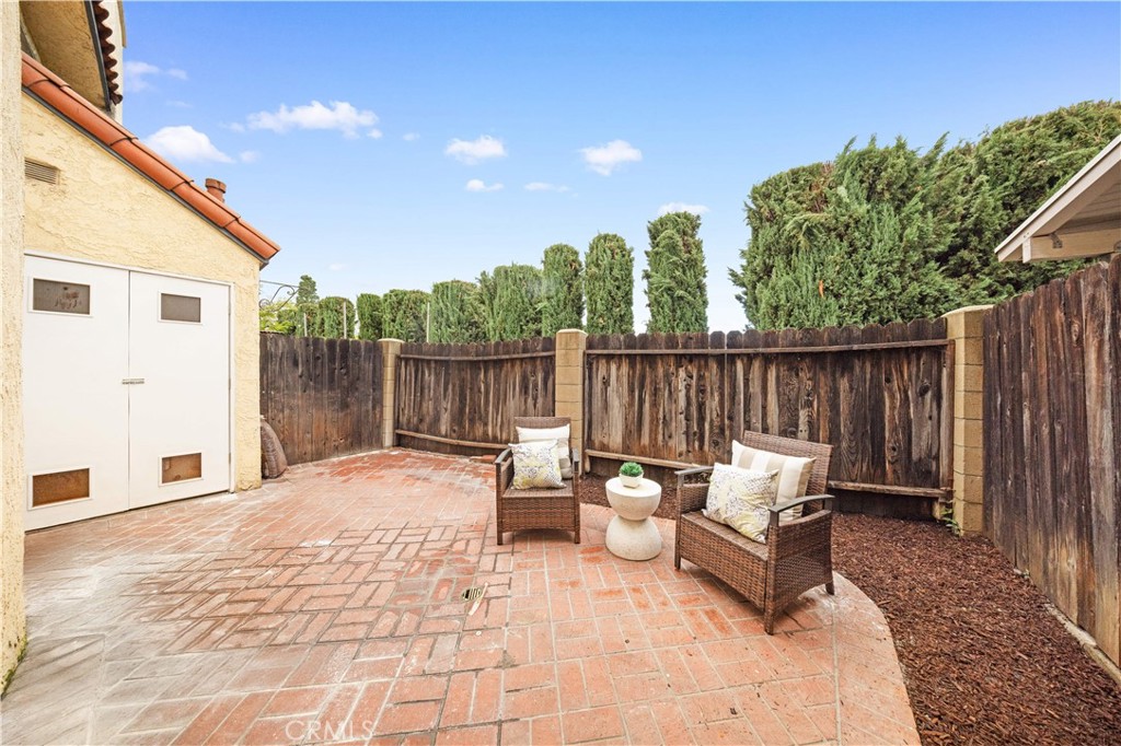 409 W Mountain View 6