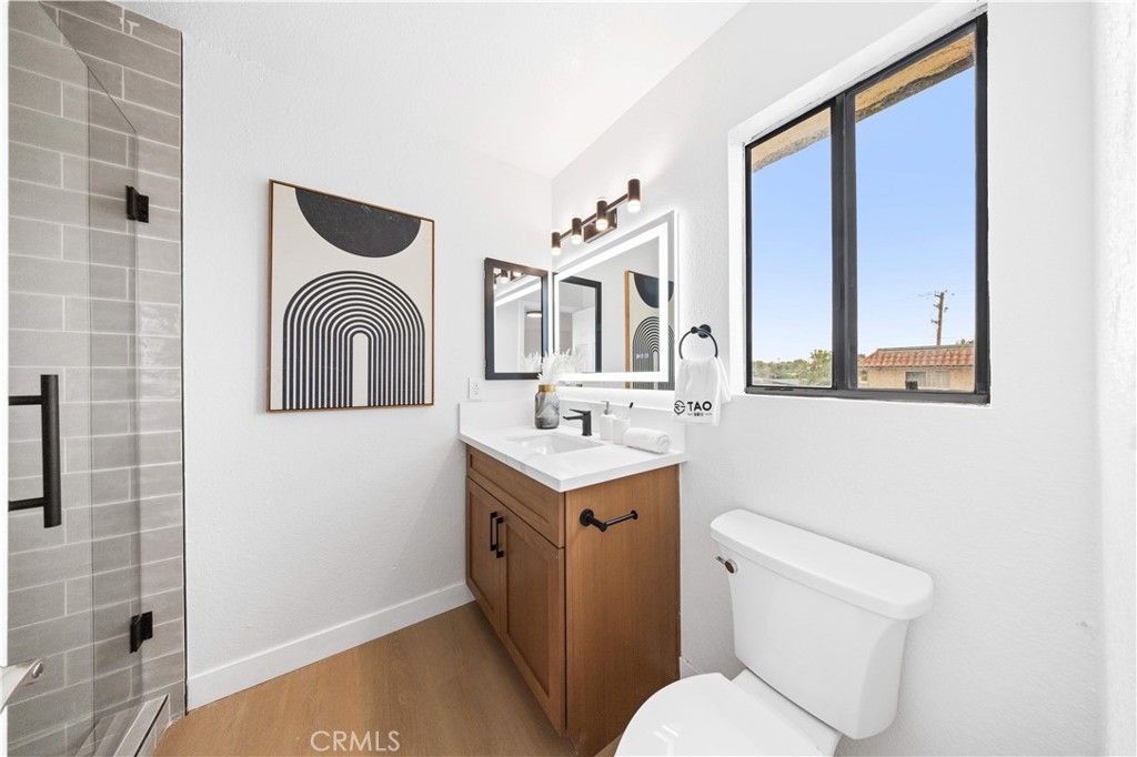 409 W Mountain View 6