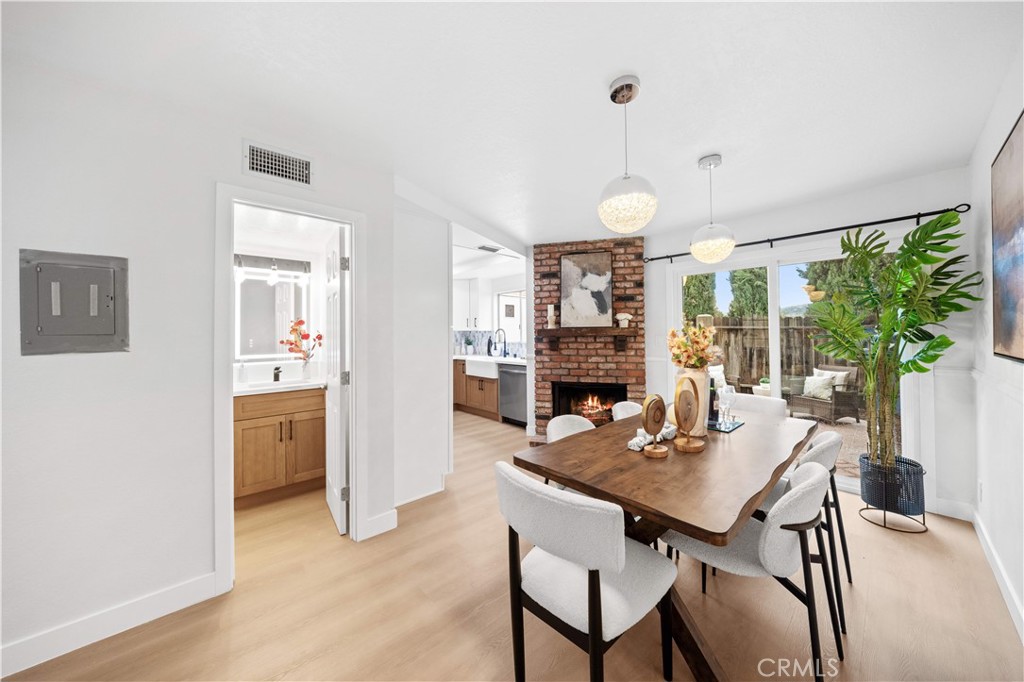 409 W Mountain View 6