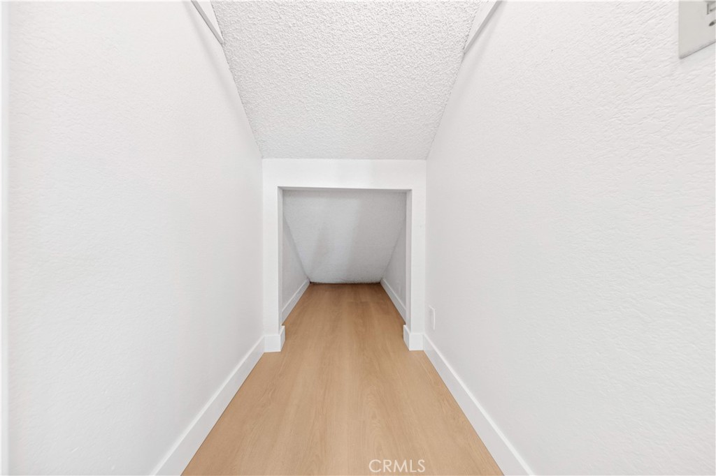 409 W Mountain View 6