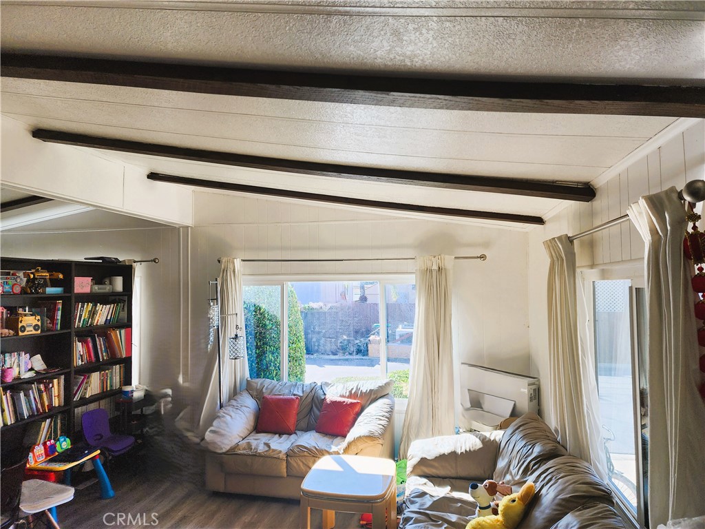 21217 Washington Street 32