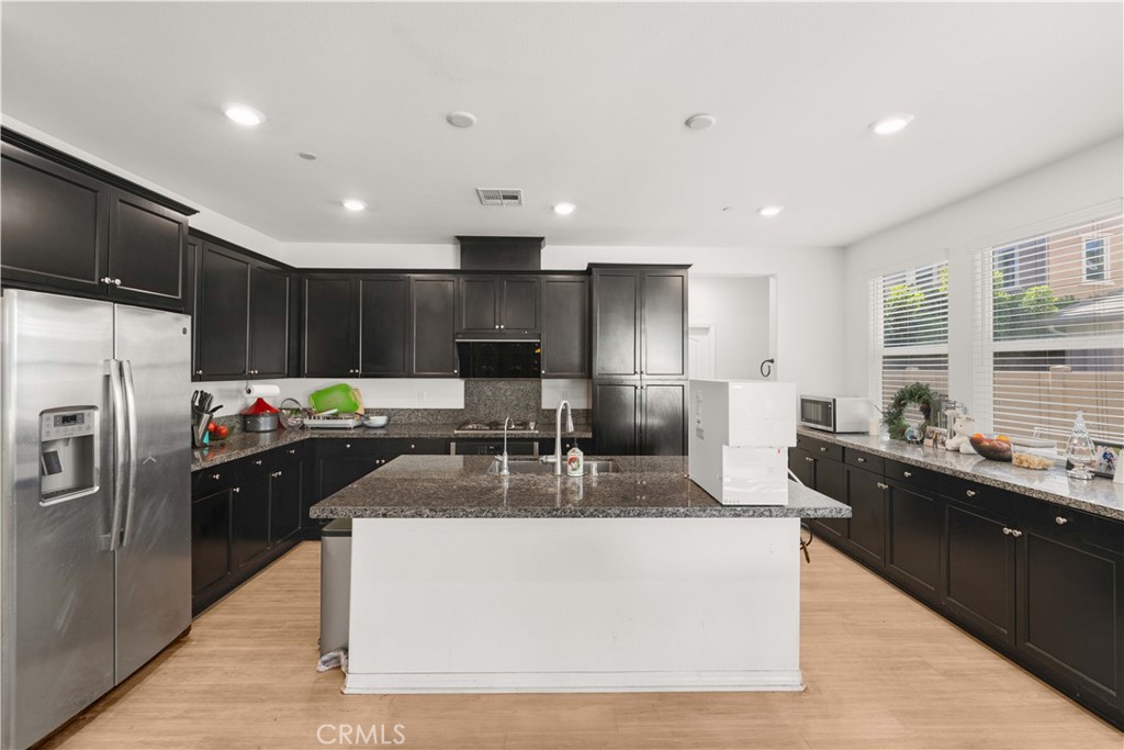 8636 Bay Laurel