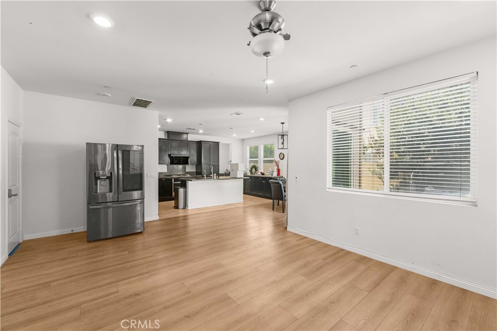 8636 Bay Laurel