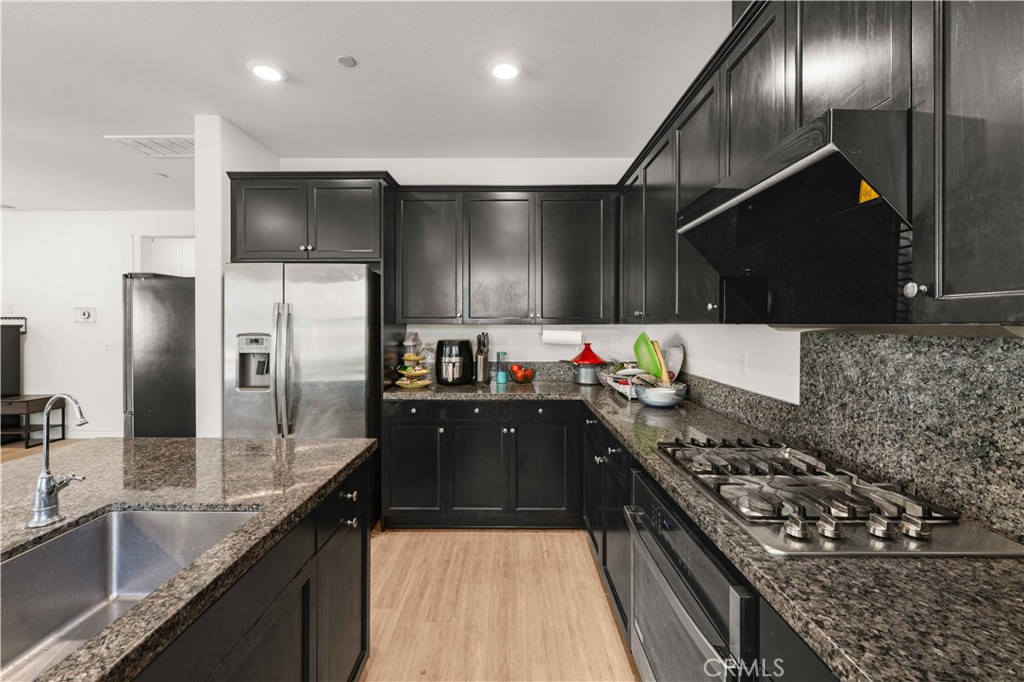 8636 Bay Laurel