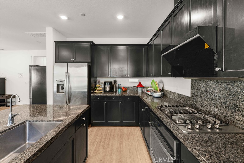 8636 Bay Laurel