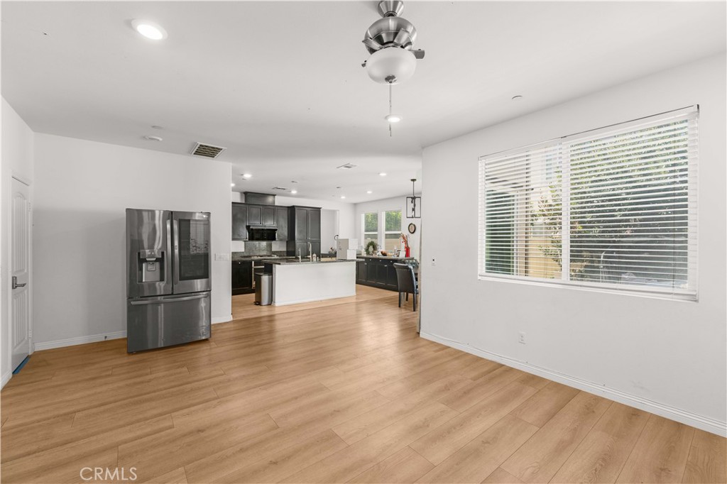 8636 Bay Laurel
