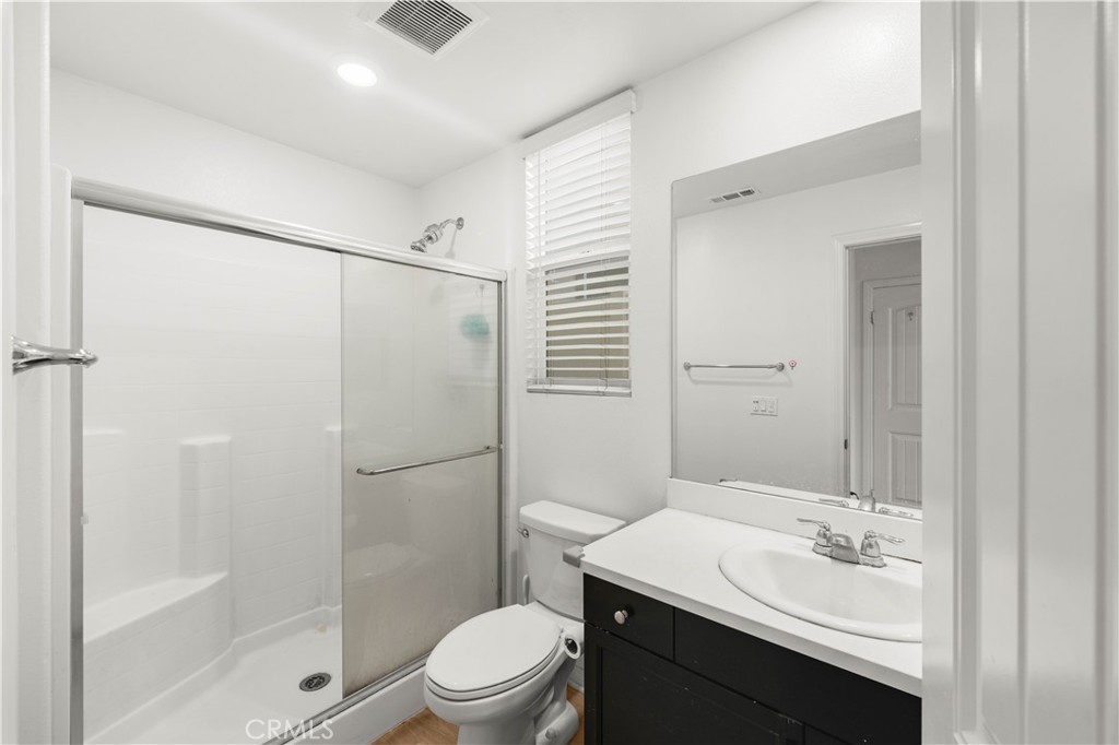8636 Bay Laurel