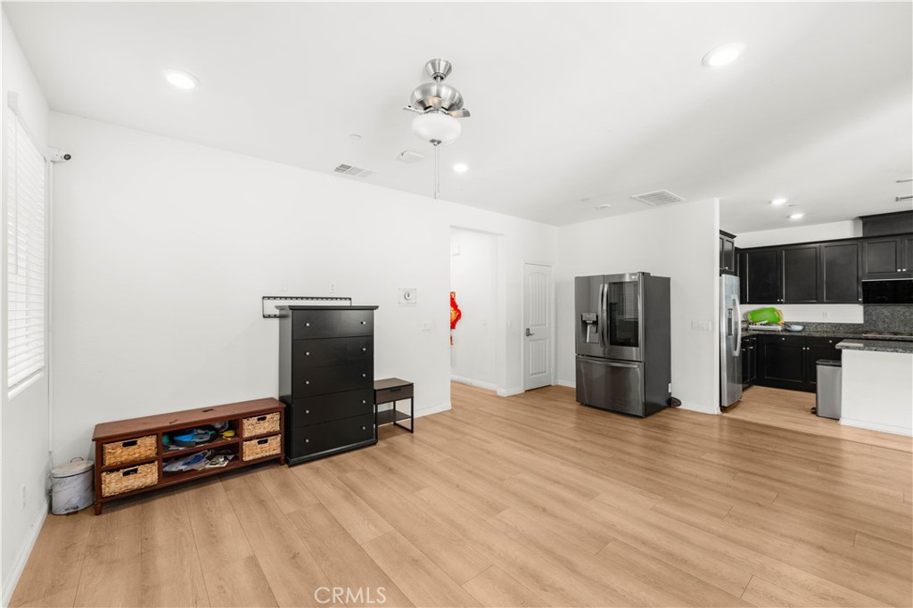 8636 Bay Laurel