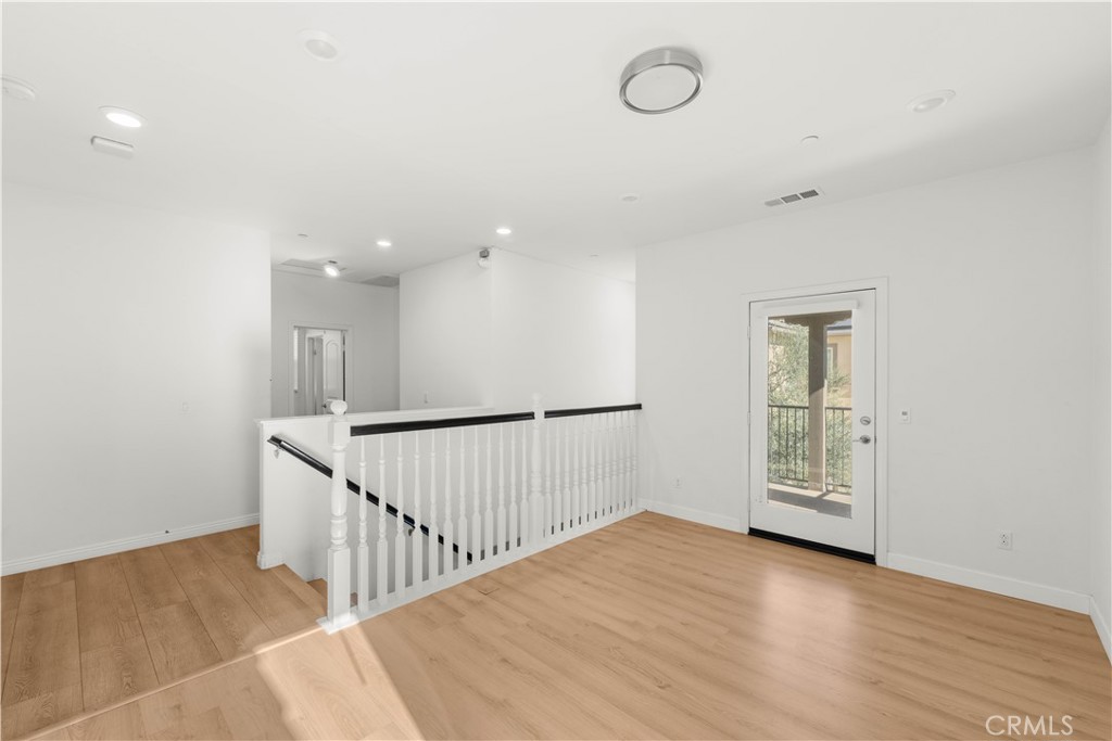 8636 Bay Laurel