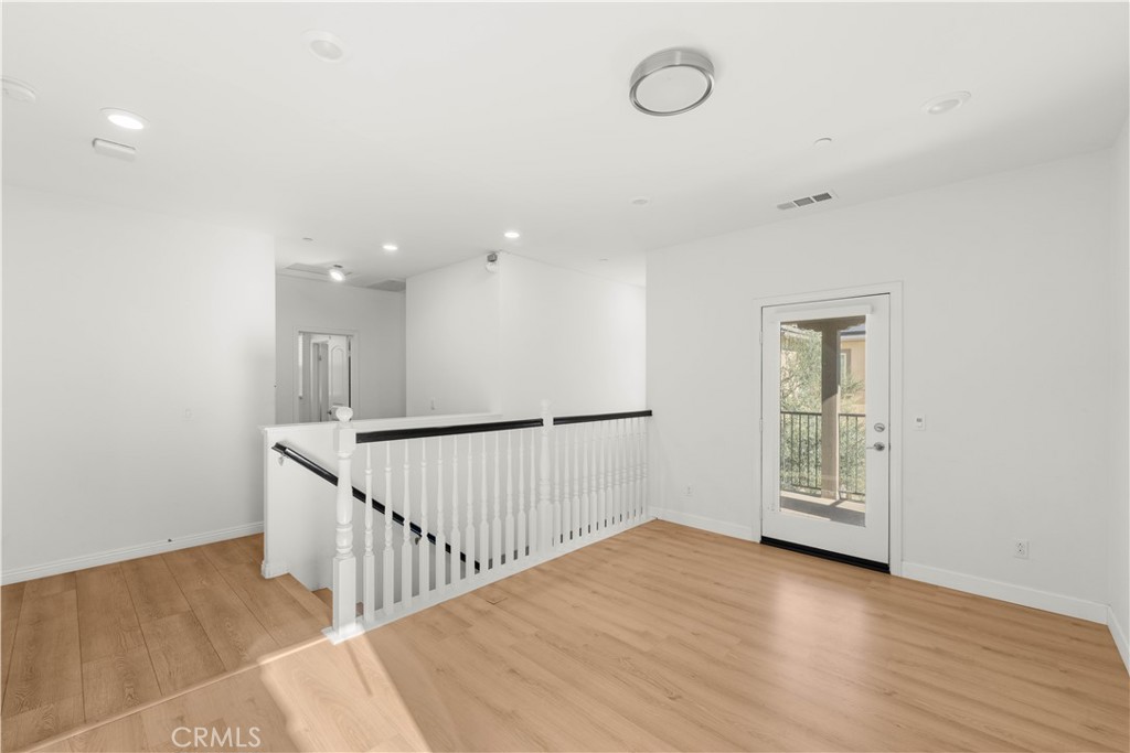8636 Bay Laurel