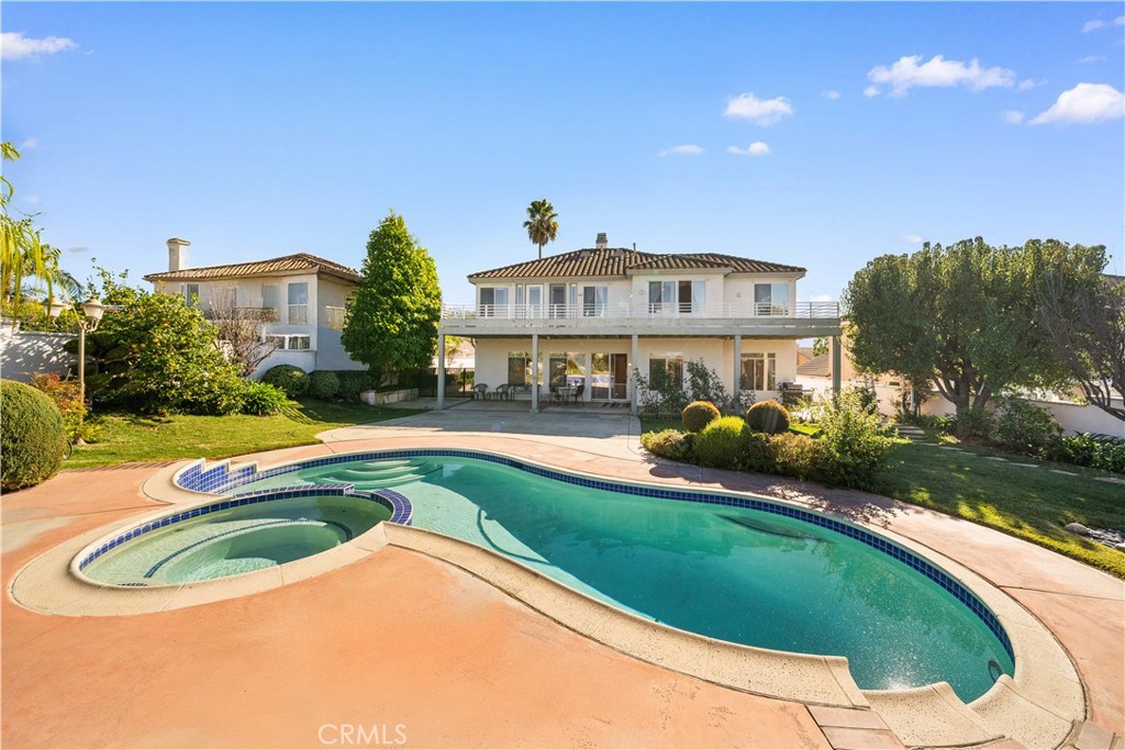 18383 Vantage Pointe