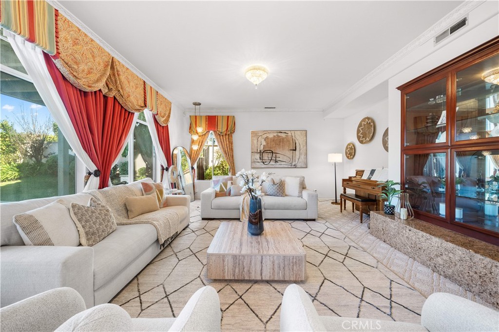 18383 Vantage Pointe