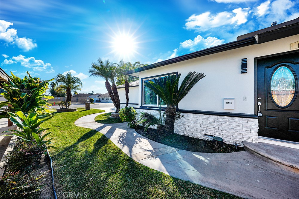 1243 E Almond Avenue