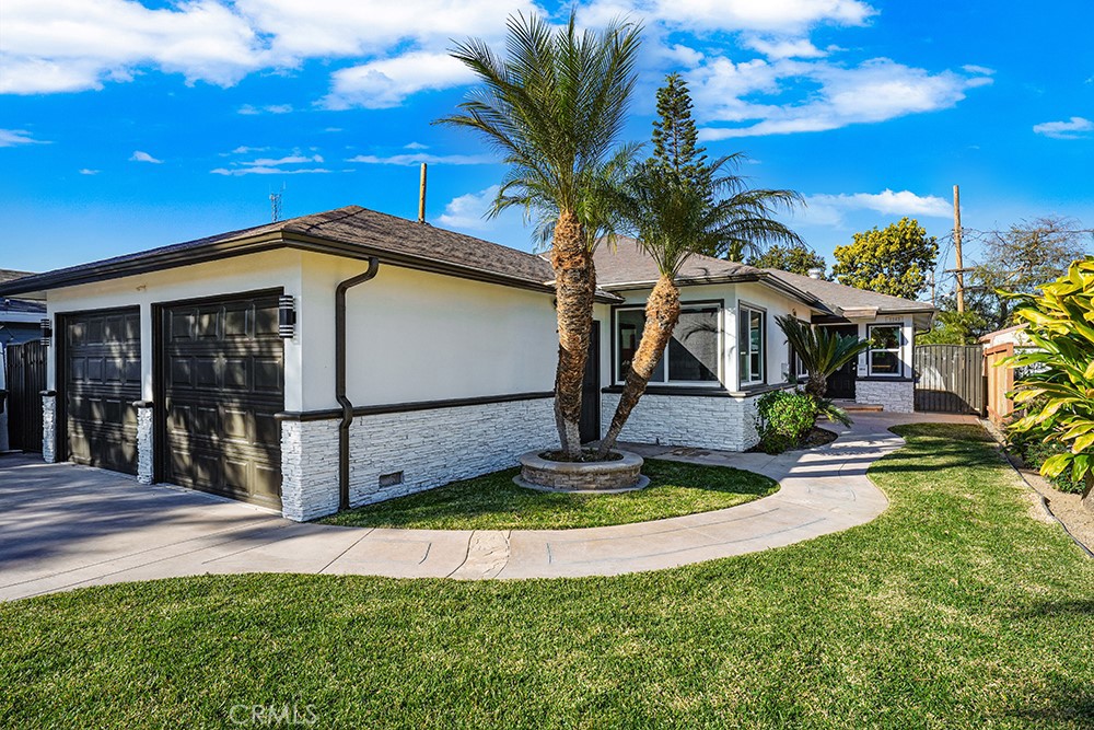 1243 E Almond Avenue