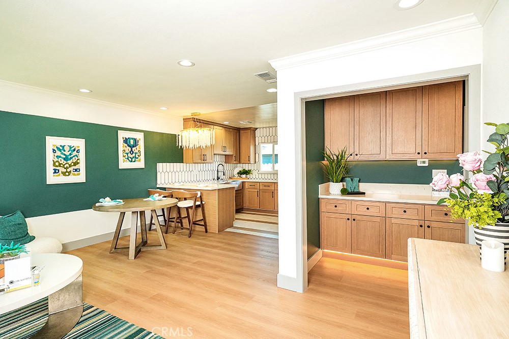 1243 E Almond Avenue