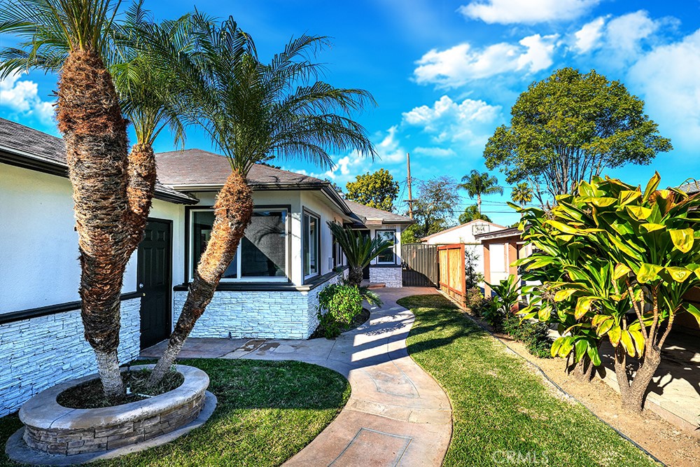 1243 E Almond Avenue