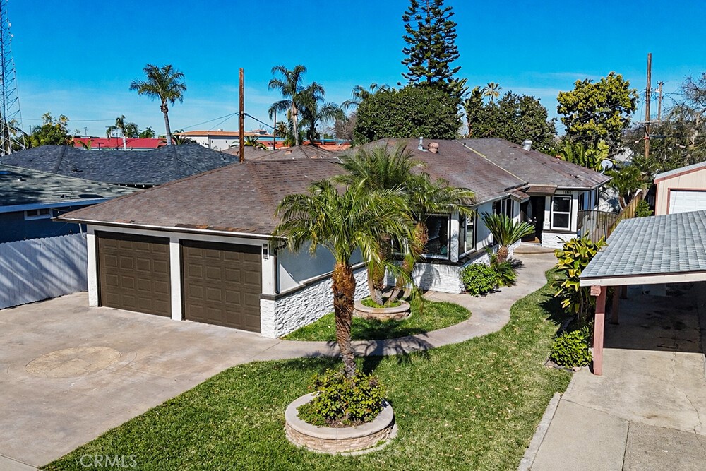 1243 E Almond Avenue