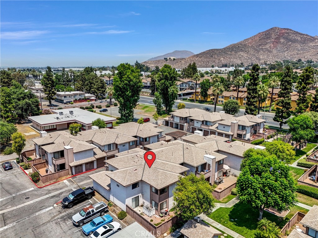 1315 Massachusetts Avenue 204