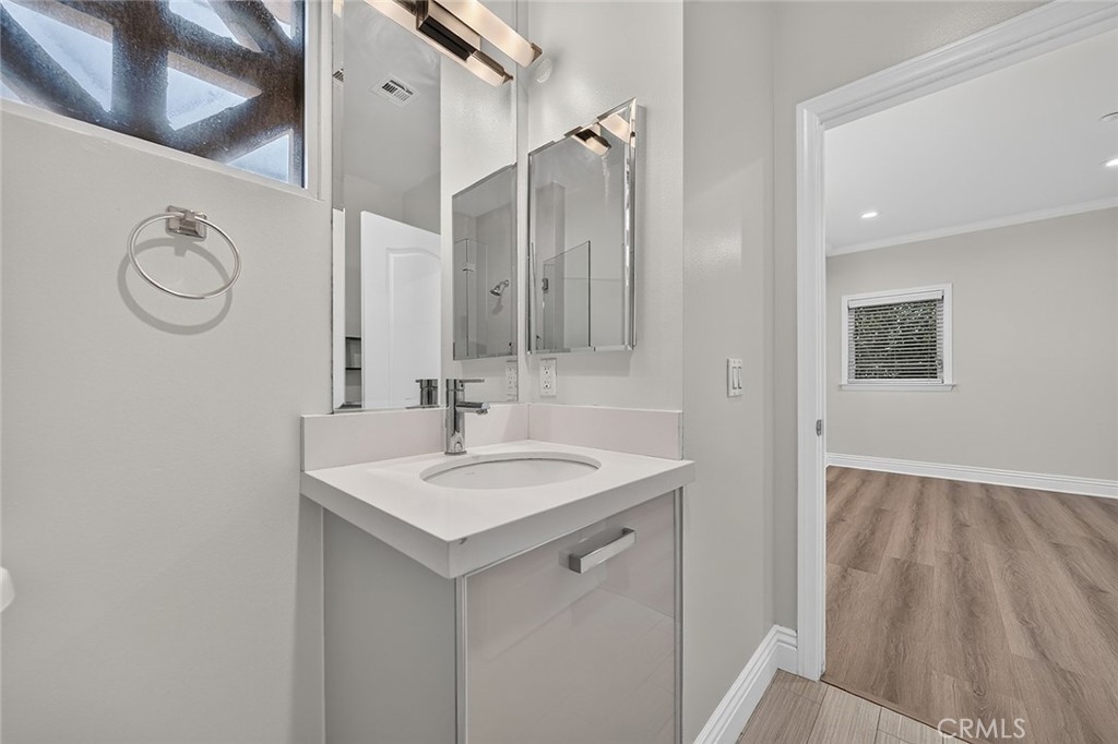 51 S San Gabriel 7