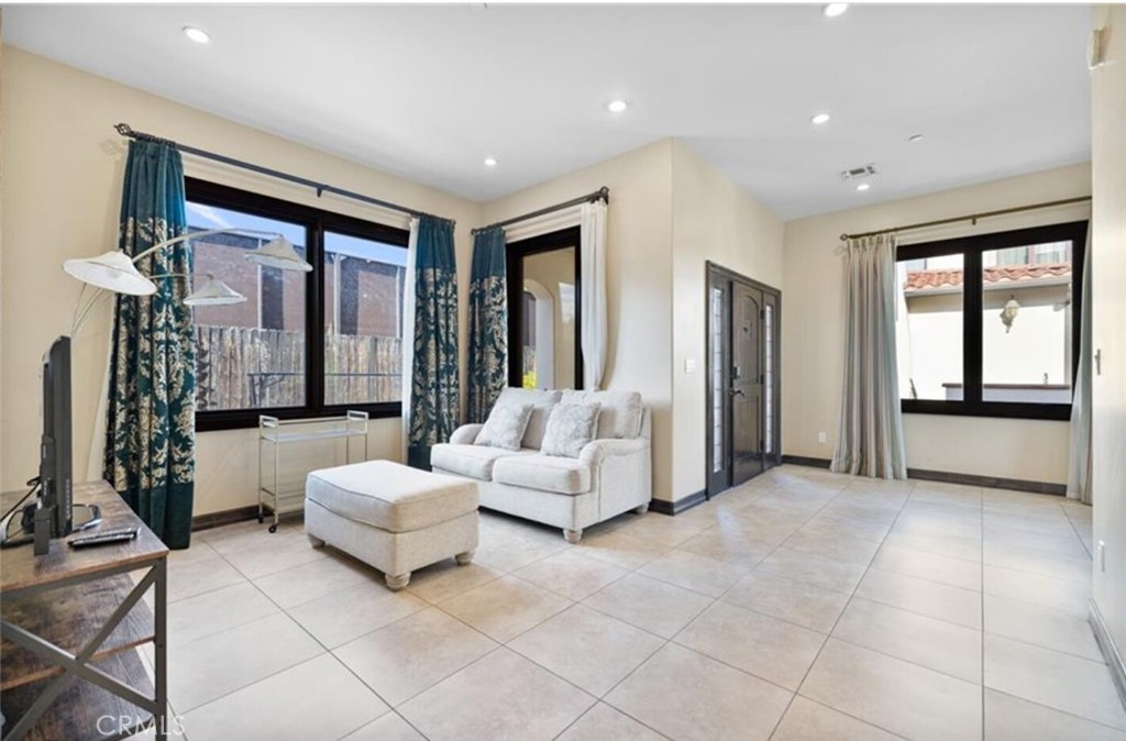 4141 Prospect Avenue