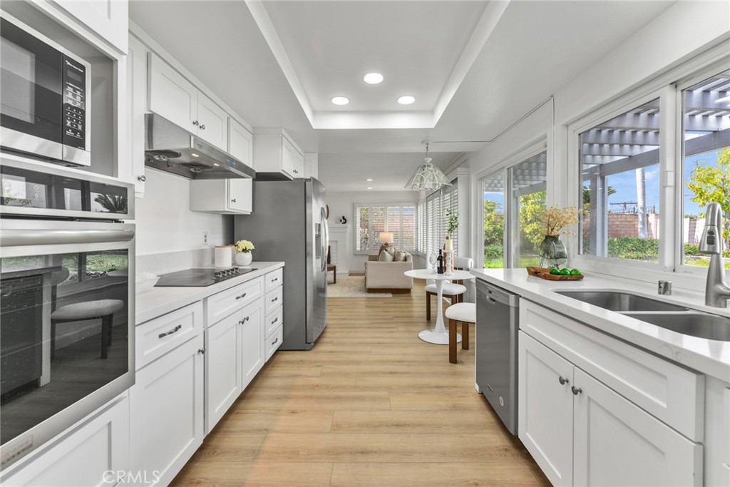 171 Avenida Santa Anita