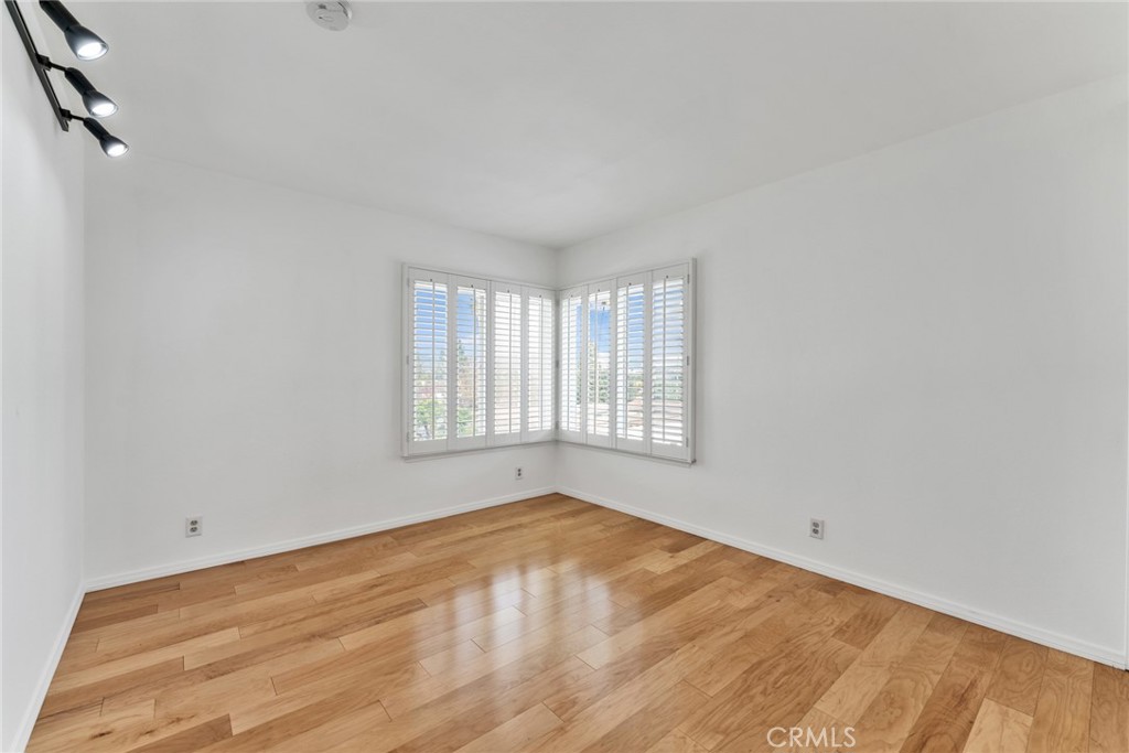 171 Avenida Santa Anita