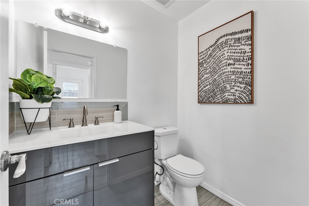 171 Avenida Santa Anita