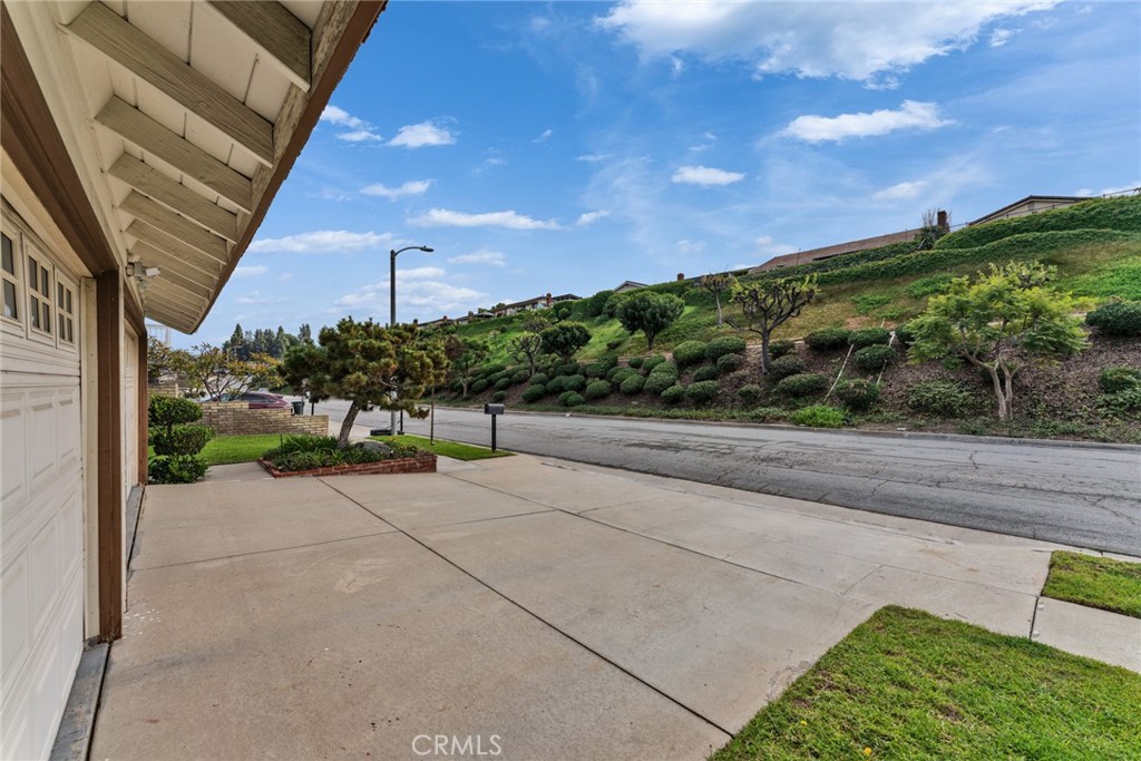 171 Avenida Santa Anita