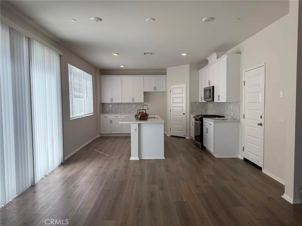 40718 Melrose Dr