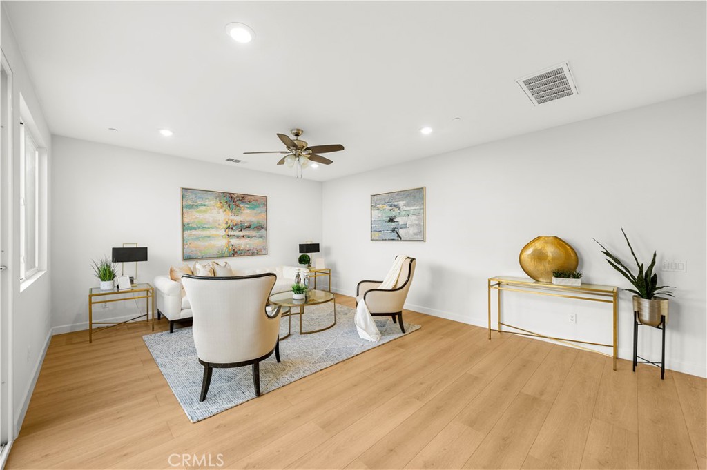 6956 La Rochelle Way