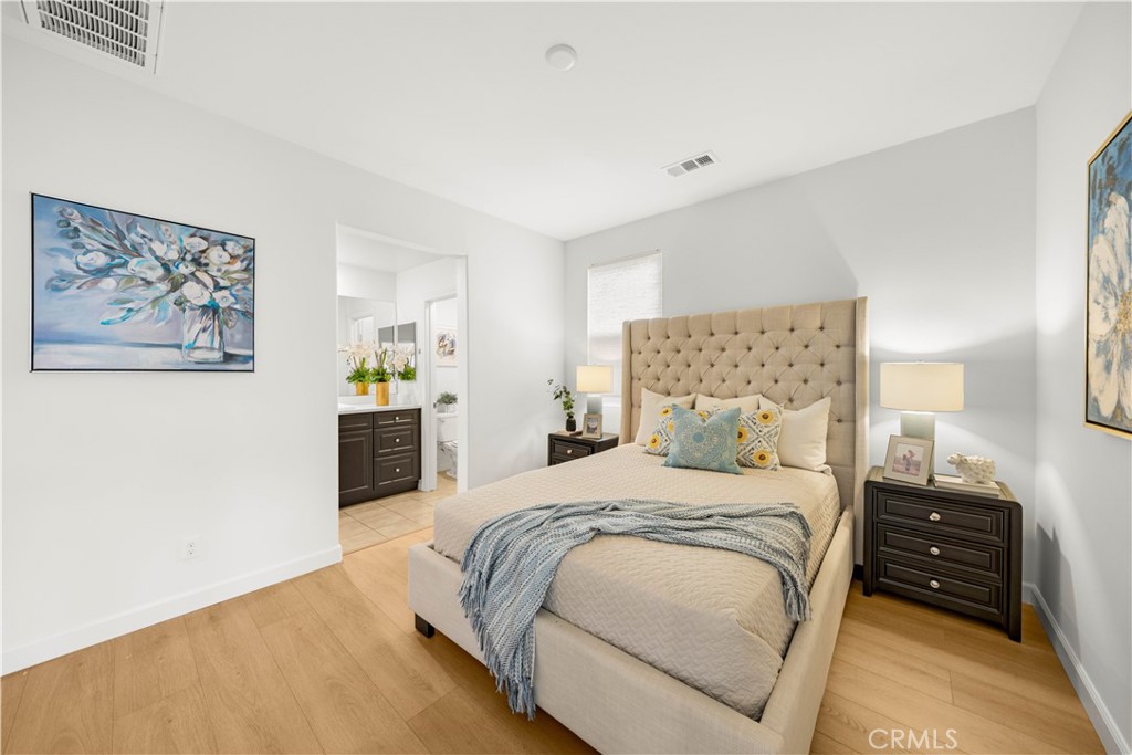 6956 La Rochelle Way