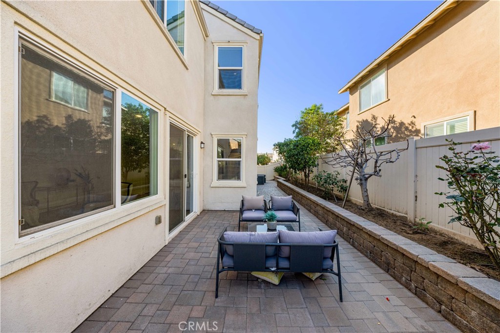 6956 La Rochelle Way