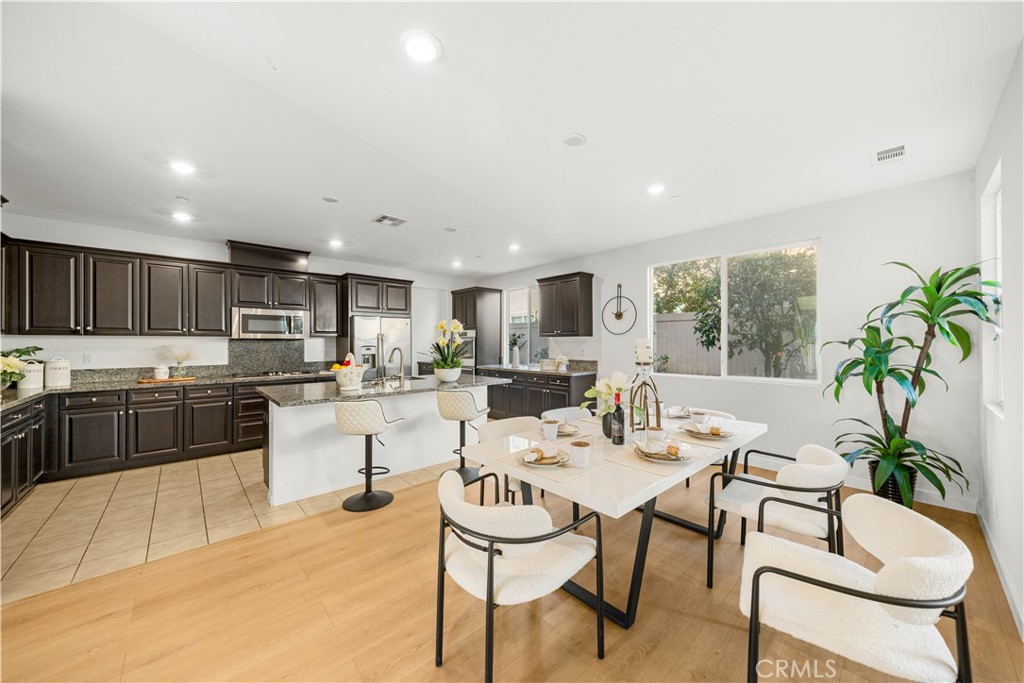 6956 La Rochelle Way