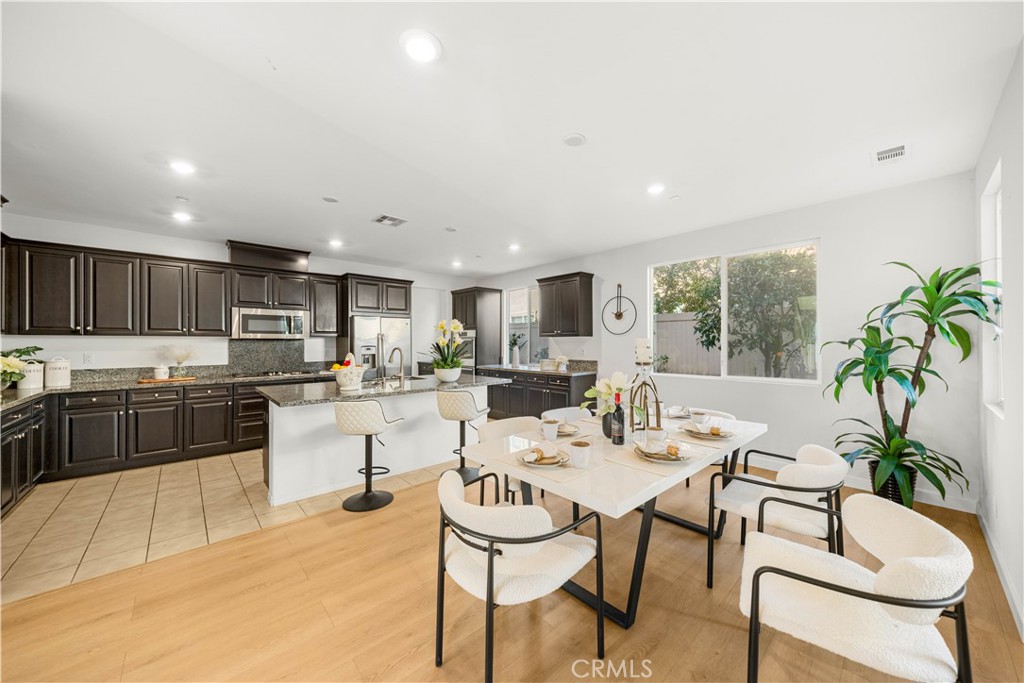 6956 La Rochelle Way