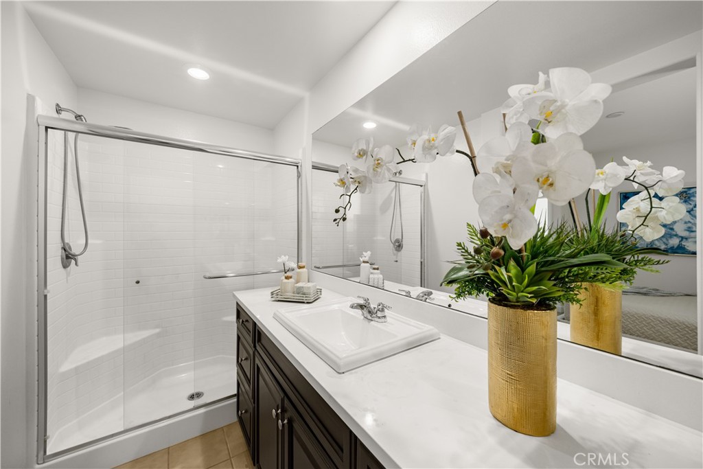 6956 La Rochelle Way