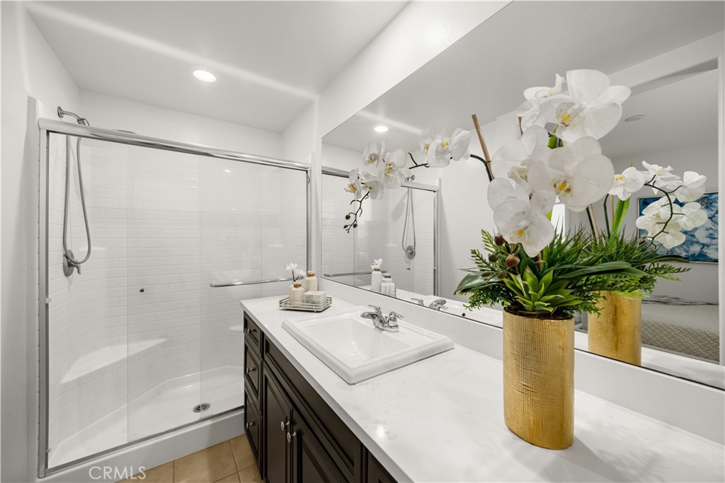 6956 La Rochelle Way